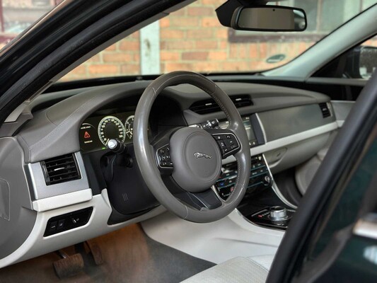 Jaguar XF 2.0d Portfolio 179pk 2017, ND-065-G