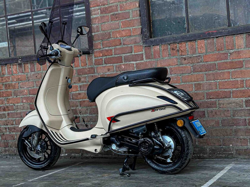 Vespa Sprint 4T Piaggio 2015, DDN-53-B Motorroller