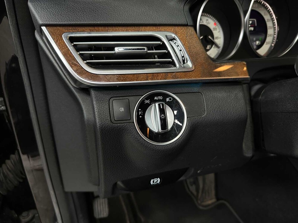 Mercedes-Benz E200 BlueTEC Ambition Avantgarde 136PS 2015 E-Klasse, KJ-641-X