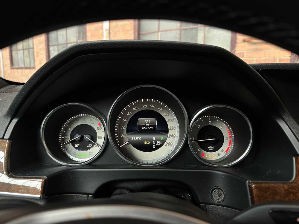 Mercedes-Benz E200 BlueTEC Ambition Avantgarde 136PS 2015 E-Klasse, KJ-641-X