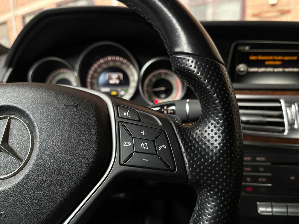Mercedes-Benz E200 BlueTEC Ambition Avantgarde 136PS 2015 E-Klasse, KJ-641-X