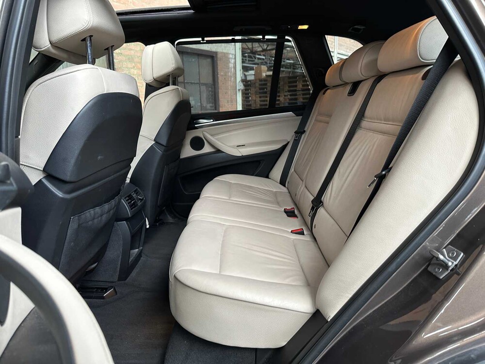 BMW X5 xDrive35i High Executive E70 306pk 2012, 83-TGT-5