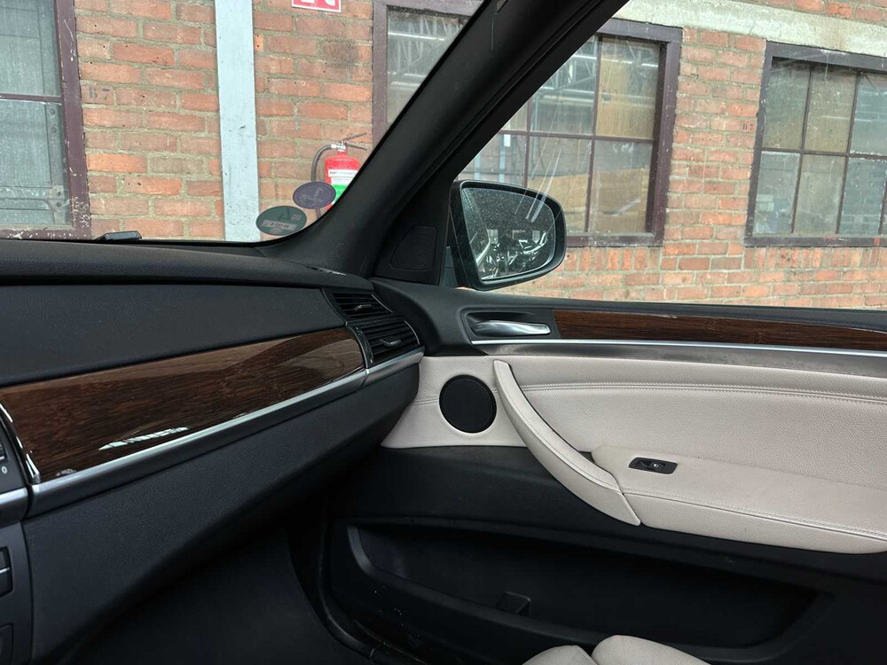 BMW X5 xDrive35i High Executive E70 306pk 2012, 83-TGT-5