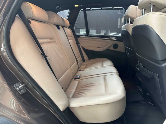 BMW X5 xDrive35i High Executive E70 306PS 2012, 83-TGT-5