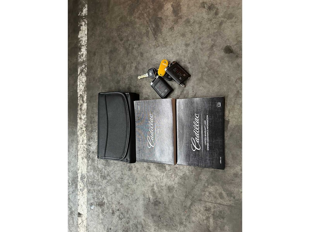 Cadillac DTS Superior Coach Begrafenisauto 305pk 2011, PP-415-P