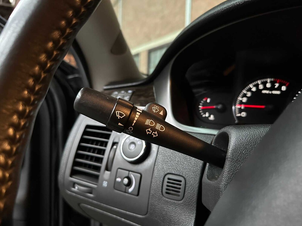 Cadillac DTS Superior Coach Begrafenisauto 305pk 2011, PP-415-P