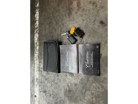 Cadillac DTS Superior Coach Begrafenisauto 305pk 2011, PP-415-P