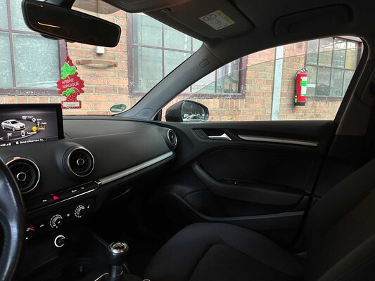 Audi A3 Limousine 1.5 TFSI CoD Sport Sport S Line Edition 150pk 2018, K-205-LS