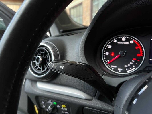 Audi A3 Limousine 1.5 TFSI CoD Sport Sport S Line Edition 150pk 2018, K-205-LS