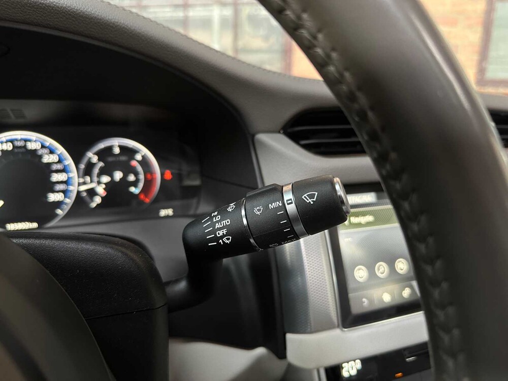 Jaguar XF 2.0d Portfolio 179pk 2017, ND-065-G