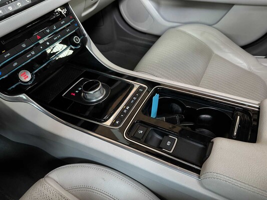 Jaguar XF 2.0d Portfolio 179pk 2017, ND-065-G