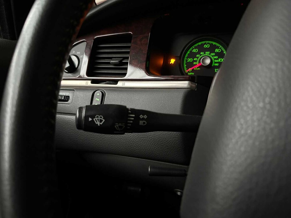 Lincoln Superior Coach Begrafenisauto Town Car 242pk 2009, 43-HRN-4 Youngtimer