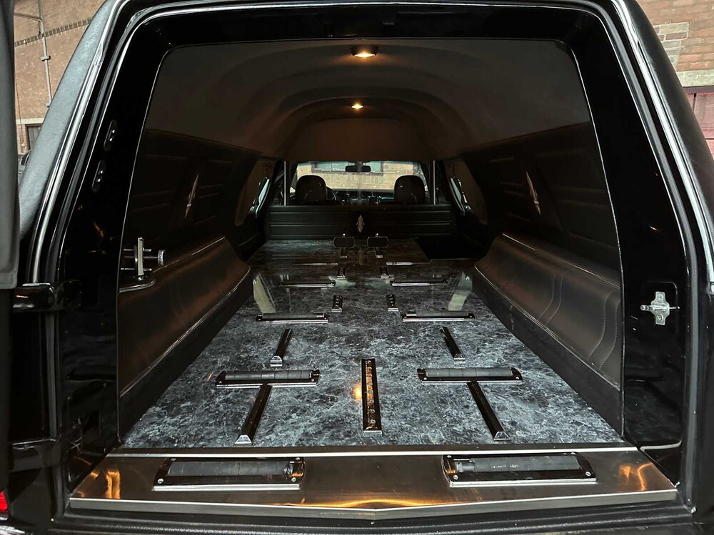 Lincoln Superior Coach Begrafenisauto Town Car 242pk 2009, 43-HRN-4 Youngtimer