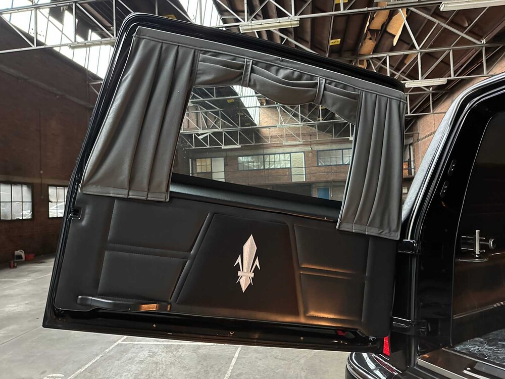 Lincoln Superior Coach Begrafenisauto Town Car 242pk 2009, 43-HRN-4 Youngtimer