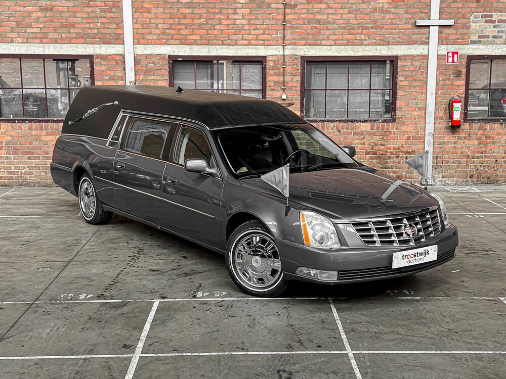 Cadillac DTS Superior Coach Begrafenisauto 305pk 2011, PP-415-P