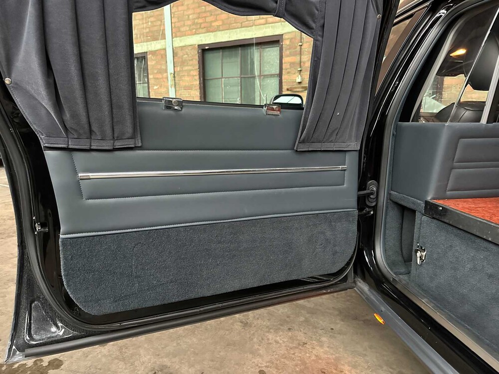 Cadillac DTS Superior Coach Begrafenisauto 305pk 2011, PP-415-P