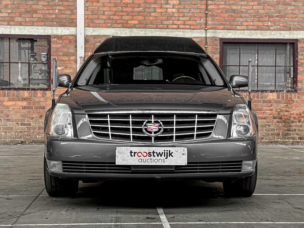 Cadillac DTS Superior Coach Begrafenisauto 305pk 2011, PP-415-P