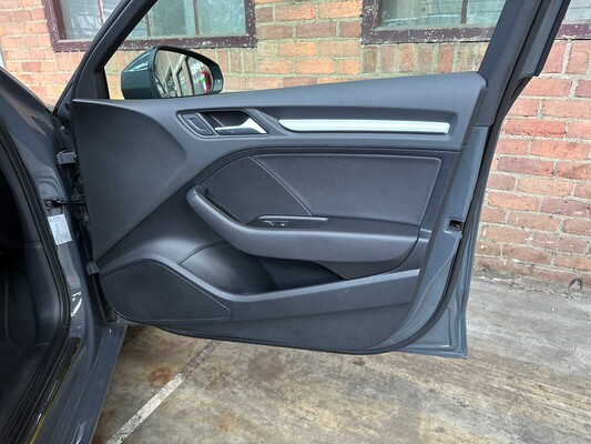 Audi A3 Limousine 1.5 TFSI CoD Sport Sport S Line Edition 150pk 2018, K-205-LS