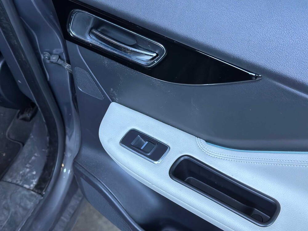 Jaguar F-PACE 2.0 Portfolio AWD 20d 2016 (origineel Nederlands)