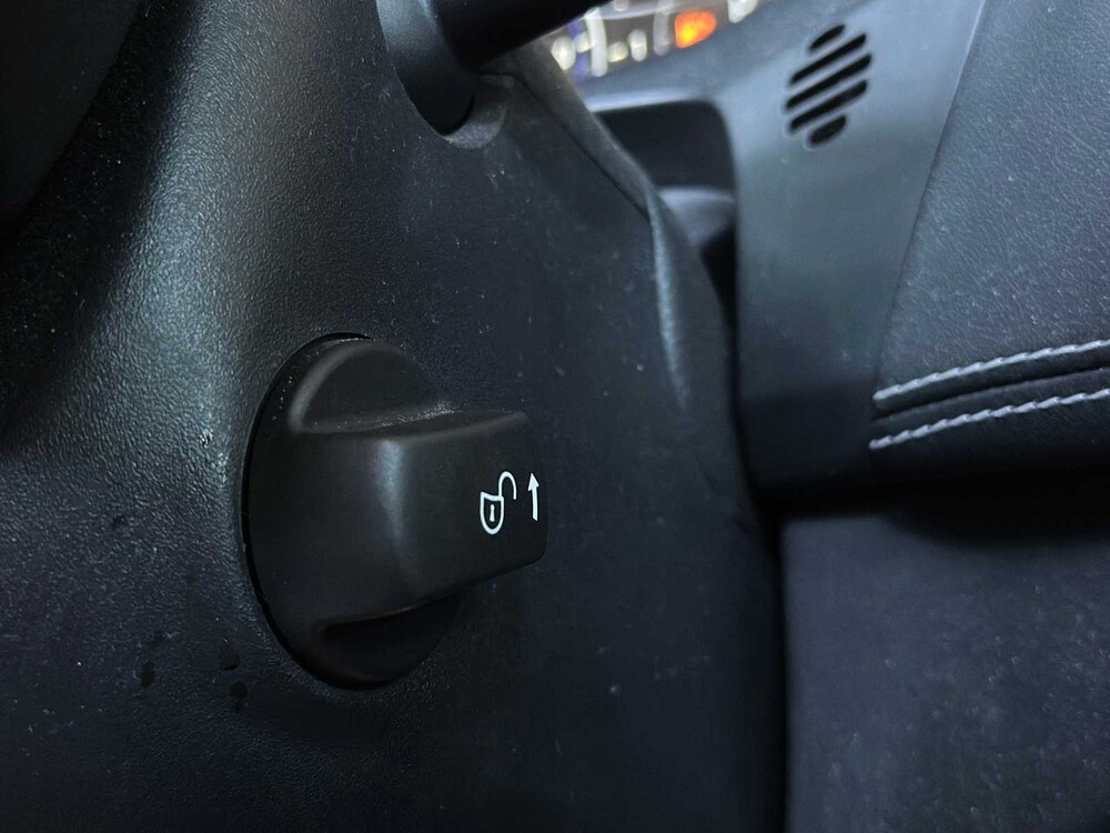 Jaguar F-PACE 2.0 Portfolio AWD 20d 2016 (origineel Nederlands)