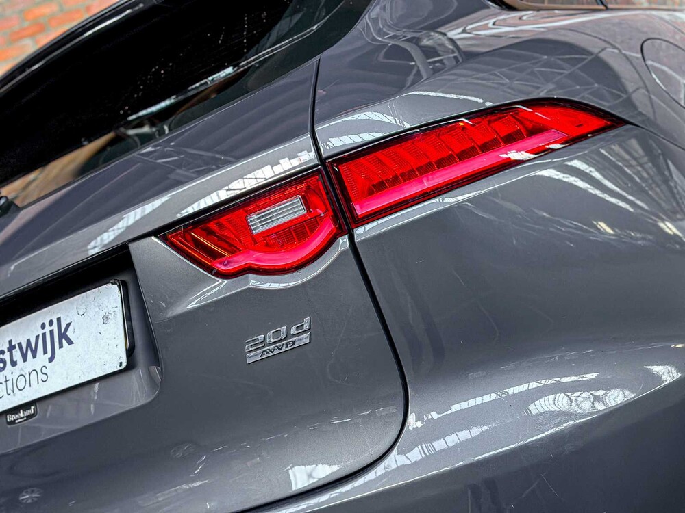 Jaguar F-PACE 2.0 Portfolio AWD 20d 2016 (origineel Nederlands)