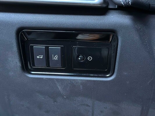 Jaguar F-PACE 2.0 Portfolio AWD 20d 2016 (origineel Nederlands)