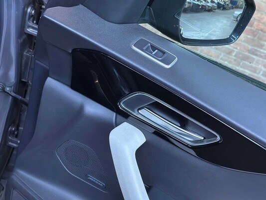 Jaguar F-PACE 2.0 Portfolio AWD 20d 2016 (origineel Nederlands)