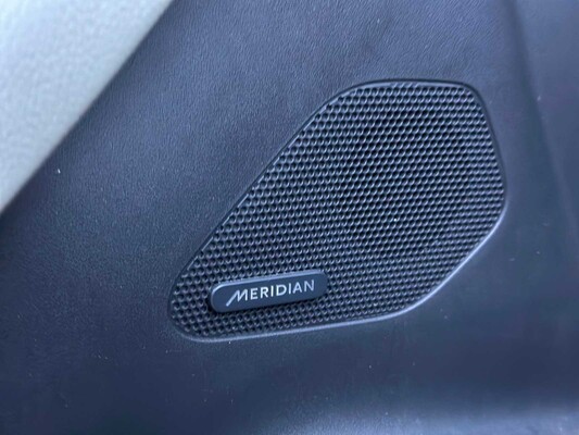 Jaguar F-PACE 2.0 Portfolio AWD 20d 2016 (origineel Nederlands)