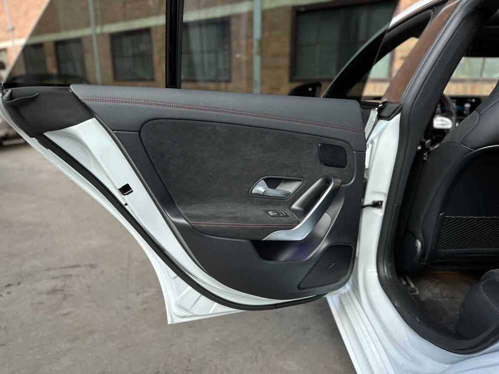 Mercedes-Benz CLA250 e AMG Limited Business Solution 160pk 2020 CLA-klasse Shooting Brake Plug-In Hybrid, J-472-VN