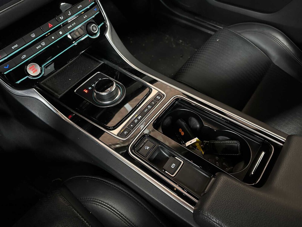 Jaguar XF 20d prestige aut 180pk 2018