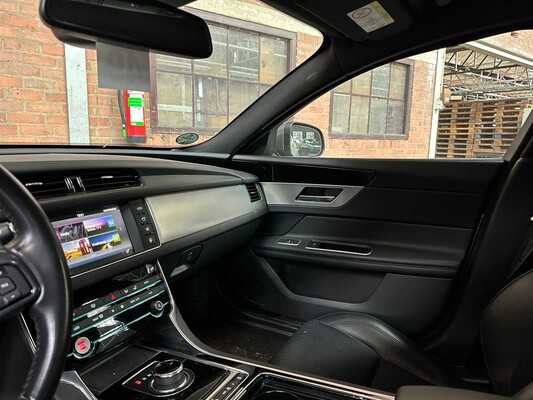 Jaguar XF 20d prestige aut 180pk 2018
