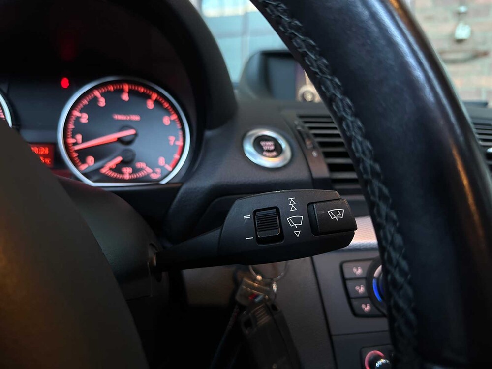 BMW 135i M-tech Coupé E82 N55 1-serie 306pk 2011 80.000km Handgeschakeld, NK-616-J