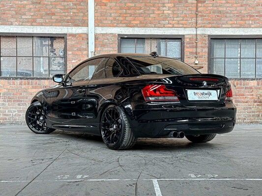 BMW 135i M-tech Coupé E82 N55 1-serie 306pk 2011 80.000km Handgeschakeld, NK-616-J