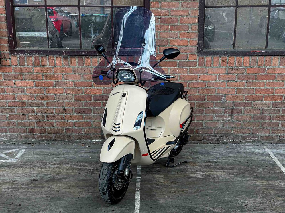 Vespa Sprint 4T Piaggio 2015, DDN-53-B Scooter