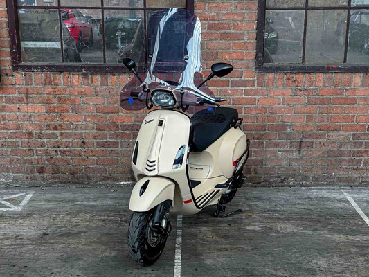 Vespa Sprint 4T Piaggio 2015, DDN-53-B Scooter