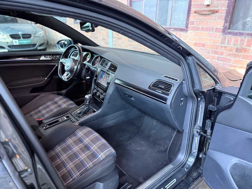 Volkswagen Golf GTE 1.4 TSI 150pk 2015, HH-798-L
