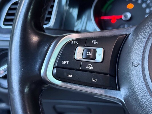 Volkswagen Golf GTE 1.4 TSI 150pk 2015, HH-798-L