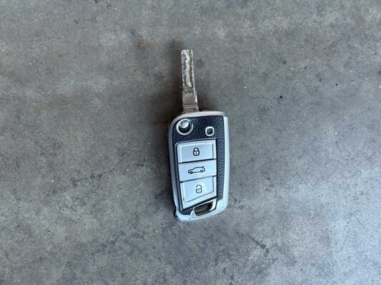 Volkswagen Golf GTE 1.4 TSI 150pk 2015, HH-798-L