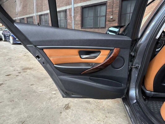 BMW 320i High Executive 184pk 2012 3-serie, 75-XGB-4