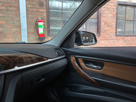 BMW 320i High Executive 184pk 2012 3-serie, 75-XGB-4