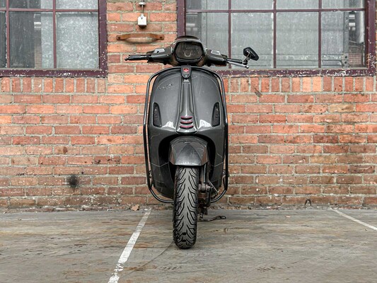 Vespa Sprint 4T Piaggio Scooter, DGJ-02-P