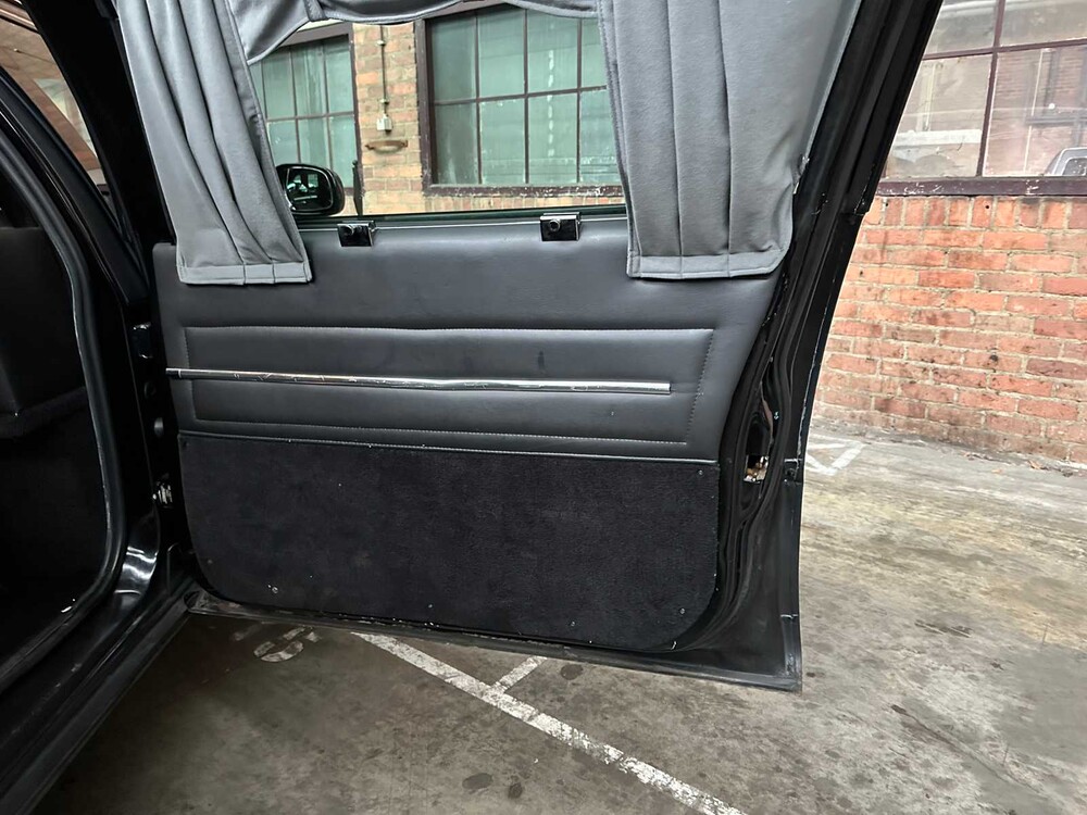 Lincoln Superior Coach Begrafenisauto Town Car 242pk 2009, 43-HRN-4 Youngtimer