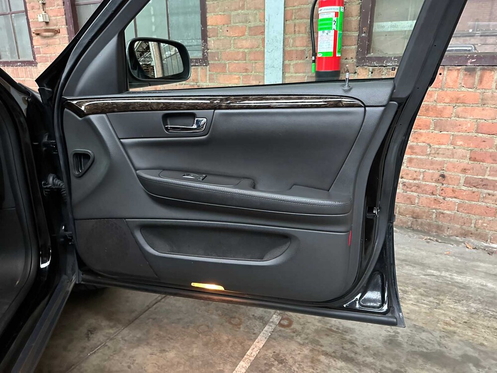 Cadillac DTS Superior Coach Begrafenisauto 305pk 2011, PP-415-P