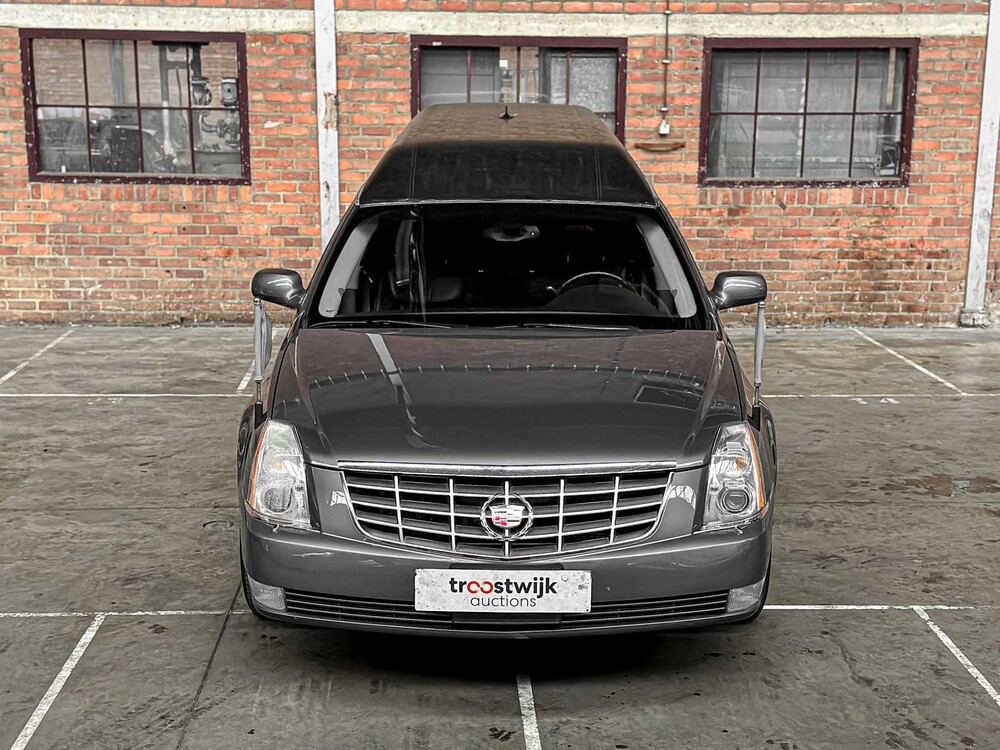 Cadillac DTS Superior Coach Begrafenisauto 305pk 2011, PP-415-P