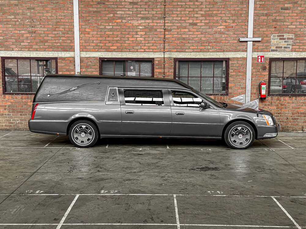 Cadillac DTS Superior Coach Begrafenisauto 305pk 2011, PP-415-P