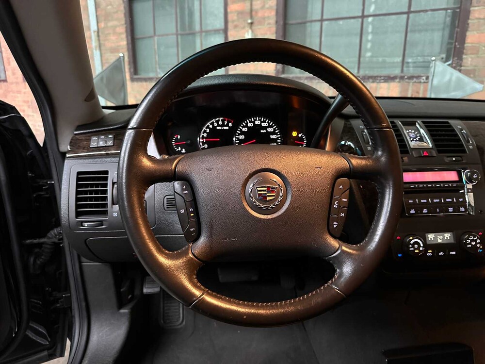 Cadillac DTS Superior Coach Begrafenisauto 305pk 2011, PP-415-P