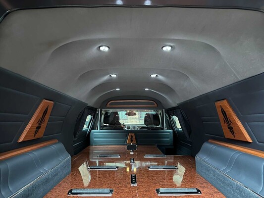 Cadillac DTS Superior Coach Begrafenisauto 305pk 2011, PP-415-P