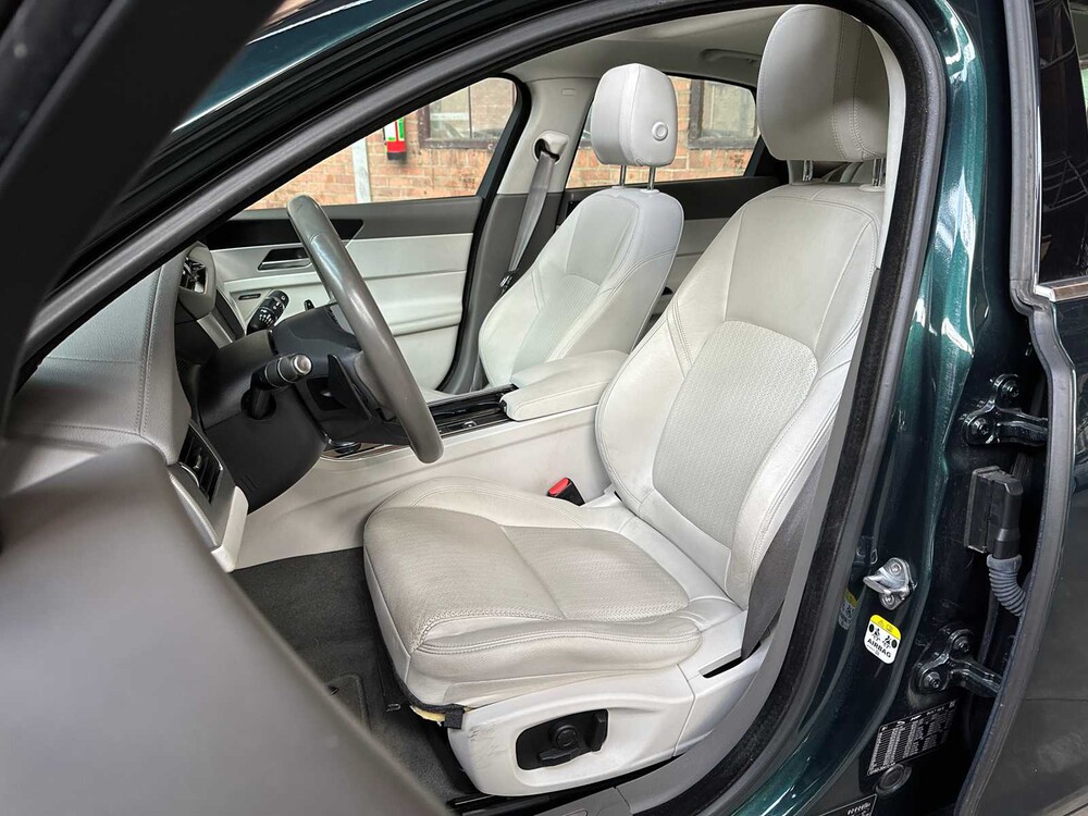 Jaguar XF 2.0d Portfolio 179pk 2017, ND-065-G