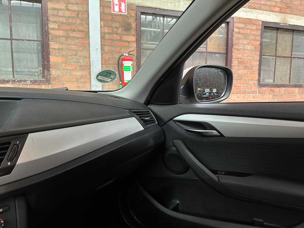 BMW X1 sDrive18i Executive 150pk 2010, 75-LDD-2