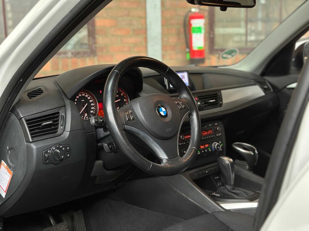 BMW X1 sDrive18i Executive 150pk 2010, 75-LDD-2